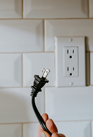 AC power plug and cable assembly used in OEM manufacturing for appliances and industrial electronic applications with stable production quality.